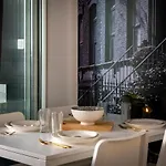 Superbe Avec Patio Apartamento